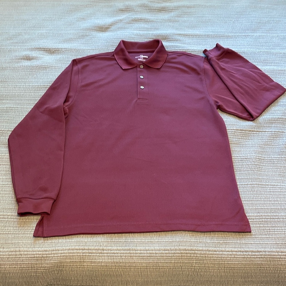 Grand Slam longsleeve golf polo in 100% poly. Men's Large. Like new condition.